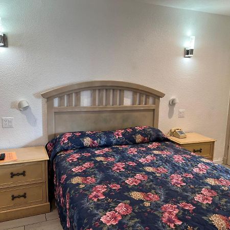 Sherwood Motel Palmdale Dış mekan fotoğraf