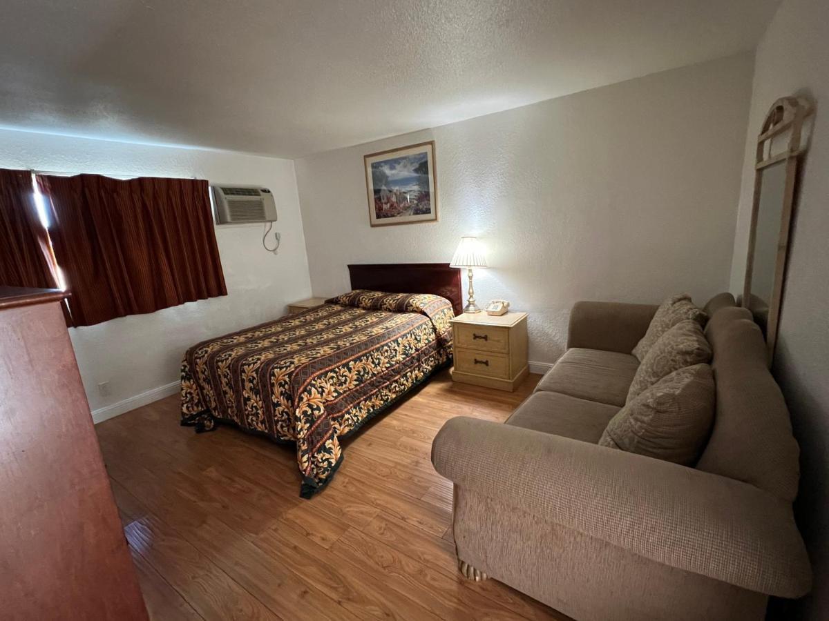 Sherwood Motel Palmdale Dış mekan fotoğraf