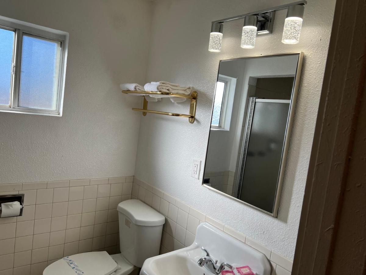 Sherwood Motel Palmdale Dış mekan fotoğraf